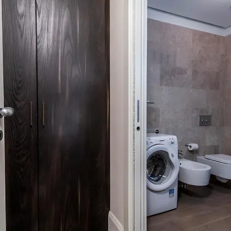 Apartment Joivy Elegant Studio For 2 Near Duomo Di *