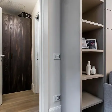 Apartment Joivy Elegant Studio For 2 Near Duomo Di